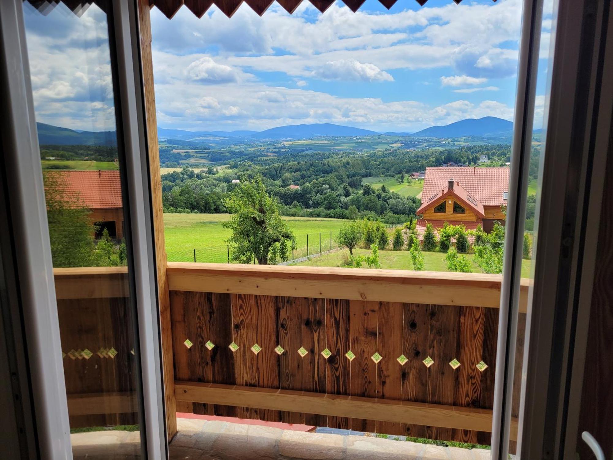 Fantastic View Vineyard Beskid Mountains Gruszow  Szoba fotó